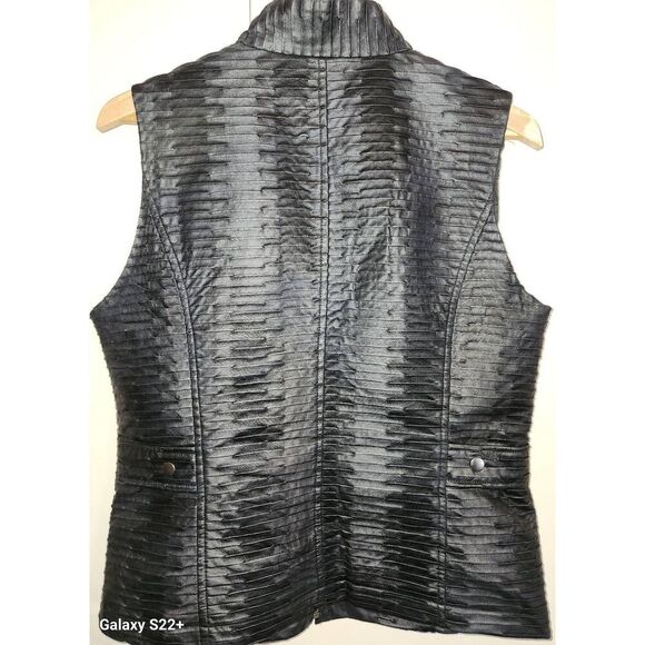V2  Erin London Black zip up vest - Picture 5 of 9